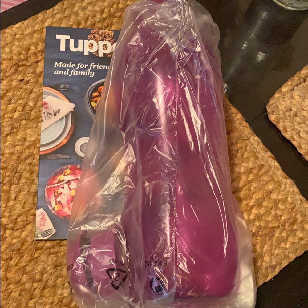 Eco water bottle by Tupperware - Picture 2 of 2
